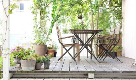 Pose d’une terrasse en bois sur plot sur sol meuble